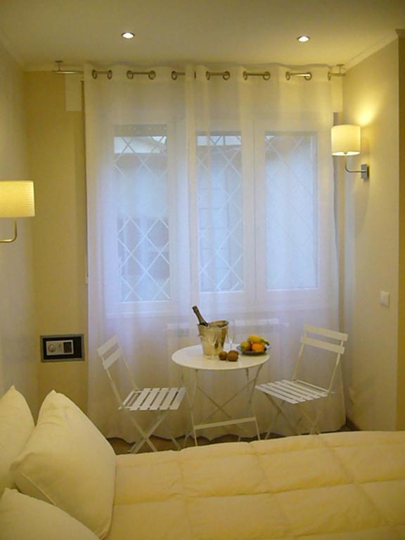 Grignetti Bed Trieste Quarto foto